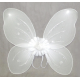 Крылья бабочки белые с цветком